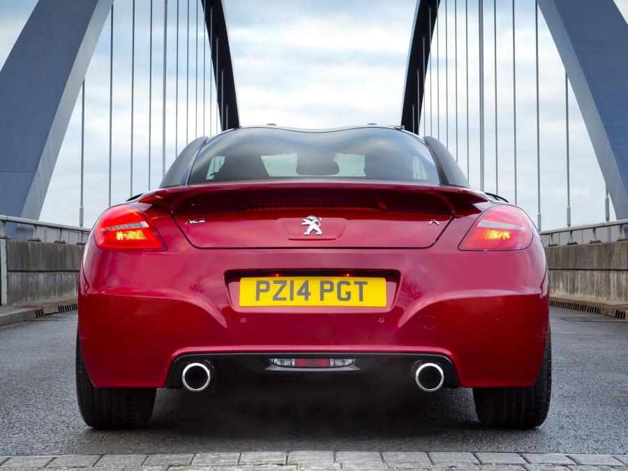  Peugeot RCZ R 2014 года  (UK) (фото 5 из 14)